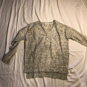 Gray v neck RD Style sweater